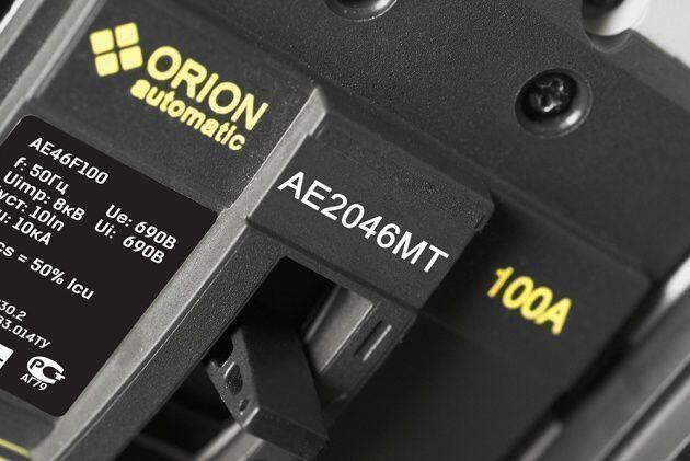 Автоматический выключатель АЕ 2046 МТ (К.С.) 63А 690В (с контактом сигнализации) Автоматический выключатель АЕ 2046 МТ (К.С.) 63А 690В (с контактом сигнализации)