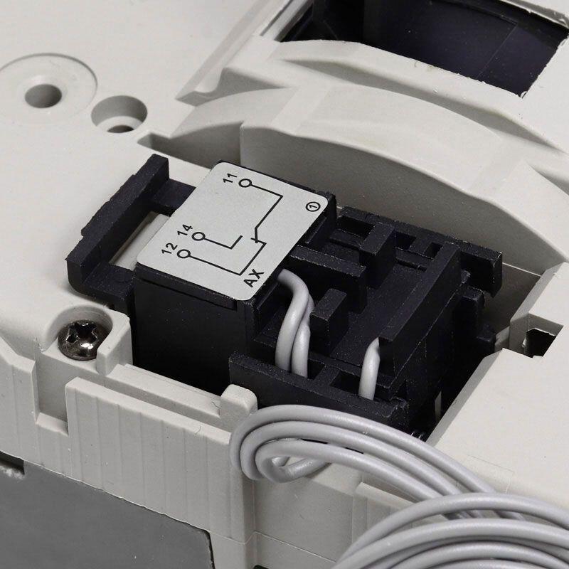 Автоматический выключатель АЕ 2066 МТ-400 200А (с доп. контактом) Автоматический выключатель АЕ 2066 МТ-400 200А (с доп. контактом)