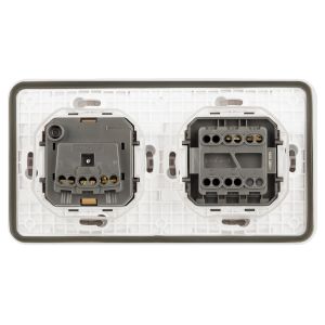 Блок розетка с выключателем ЭРА Эксперт 11-7521-01 IP55, 16A(10AX)-250В, СУ, белый Блок розетка с выключателем ЭРА Эксперт 11-7521-01 IP55, 16A(10AX)-250В, СУ, белый