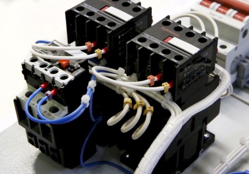 Блок управления АД с к/з ротором Б5430-3374-УХЛ4 IP00 Т.р.17-25А Блок управления АД с к/з ротором Б5430-3374-УХЛ4 IP00 Т.р.17-25А