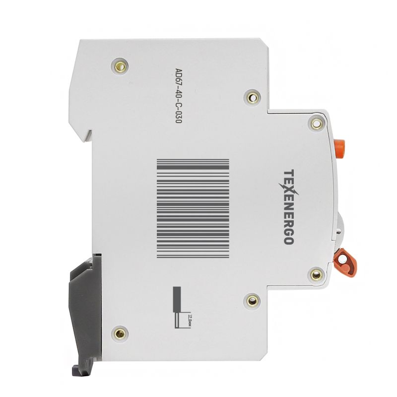 Дифф. автомат АД67-2 1P+N 40а/ 30мА 6кА тип AC хар-ка C эл. плата Дифф. автомат АД67-2 1P+N 40а/ 30мА 6кА тип AC хар-ка C эл. плата