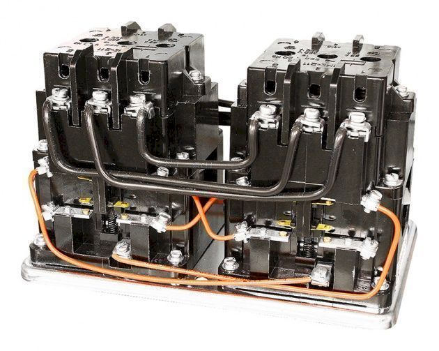 Электромагнитный пускатель ПМЕ 213 УХЛ4 В  380 В  2з+2р  КЗЭ