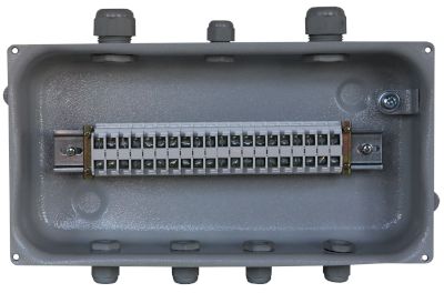Коробка клеммная У615 /7/20 (PG11-2шт.PG16-3шт.,PG21-2шт./БЗ26-4П25-10-2шт.)  У2  IP54