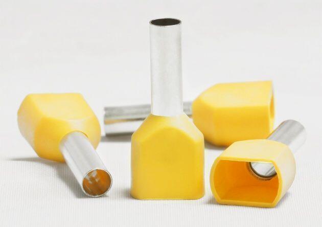 Наконечник штыревой втулочный изолирован. двойной НШвИ2  4-12  (100 шт.)