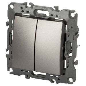 Переключатель ЭРА Серия 12 12-1106-16 двойной, 10АХ-250В, титан Переключатель ЭРА Серия 12 12-1106-16 двойной, 10АХ-250В, титан