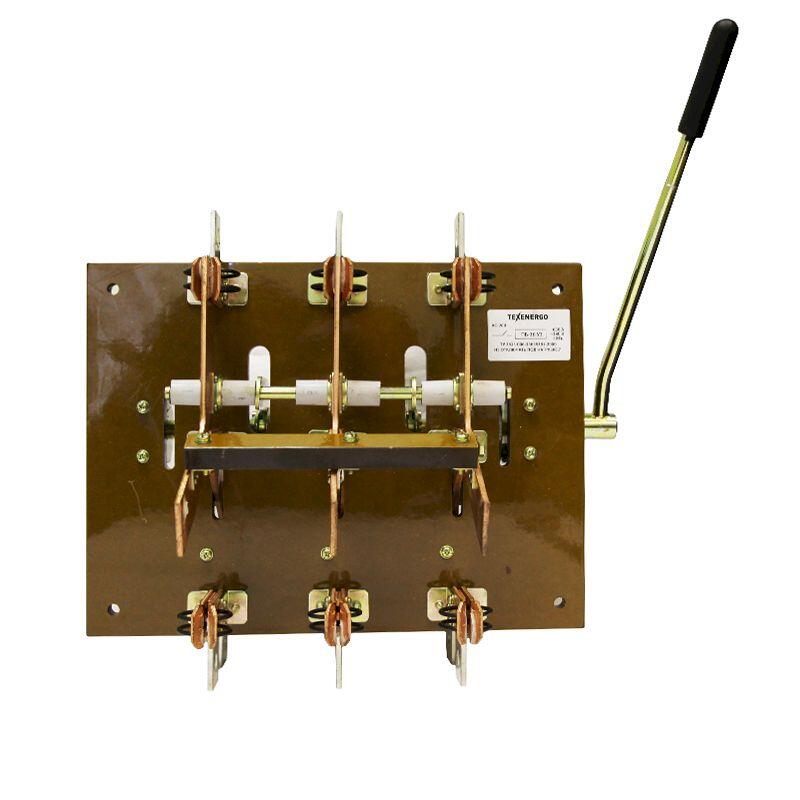 Переключатель ПБ-36 630А на текстолите, с дугогасительными камерами Переключатель ПБ-36 630А на текстолите, с дугогасительными камерами