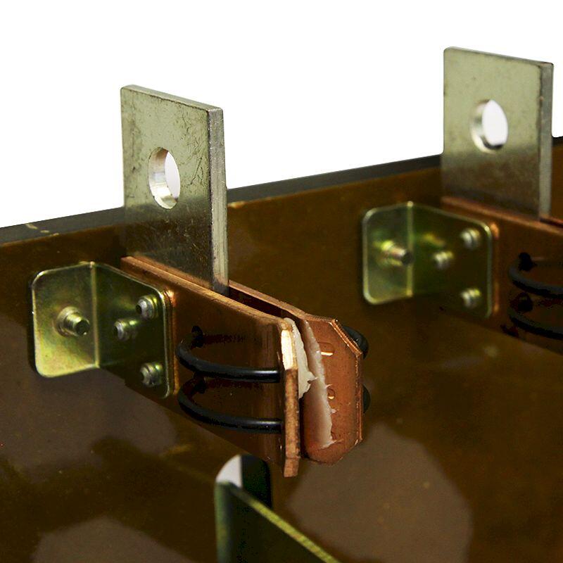 Переключатель ПБ-36 630А на текстолите, с дугогасительными камерами Переключатель ПБ-36 630А на текстолите, с дугогасительными камерами