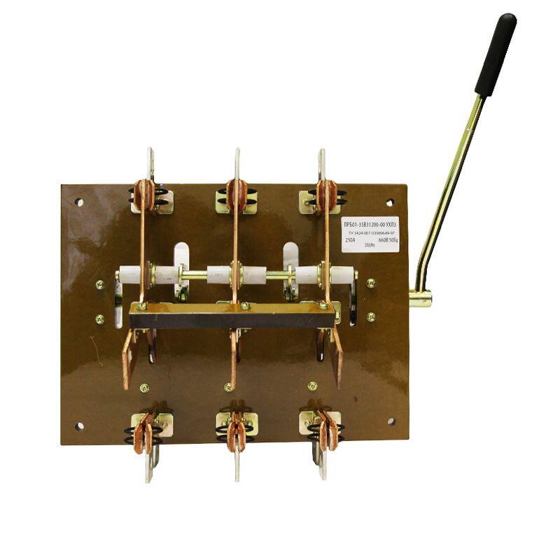 Переключатель-разъединитель ПРБ-01-37В31200-00 УХЛ3 400А Переключатель-разъединитель ПРБ-01-37В31200-00 УХЛ3 400А