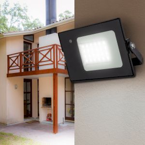 Прожектор светодиодный уличный ЭРА LPR-041-1-65K-020 20Вт 6500К 1400Лм IP65 датчик движения нерегулируемый Прожектор светодиодный уличный ЭРА LPR-041-1-65K-020 20Вт 6500К 1400Лм IP65 датчик движения нерегулируемый