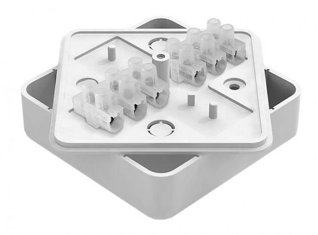 Распаячная коробка о/у с клеммной колодкой 6 мм2. 75х75х20 белая (на 6 контактов сеч.2,5)