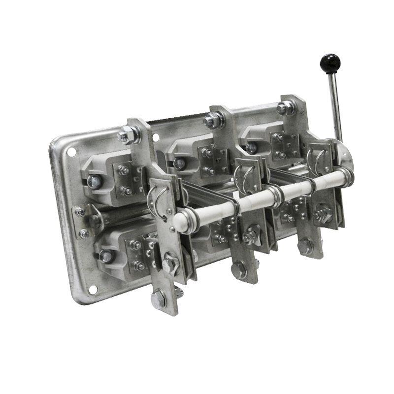 Разъединитель РБ 6/П 630А с правым приводом Разъединитель РБ 6/П 630А с правым приводом