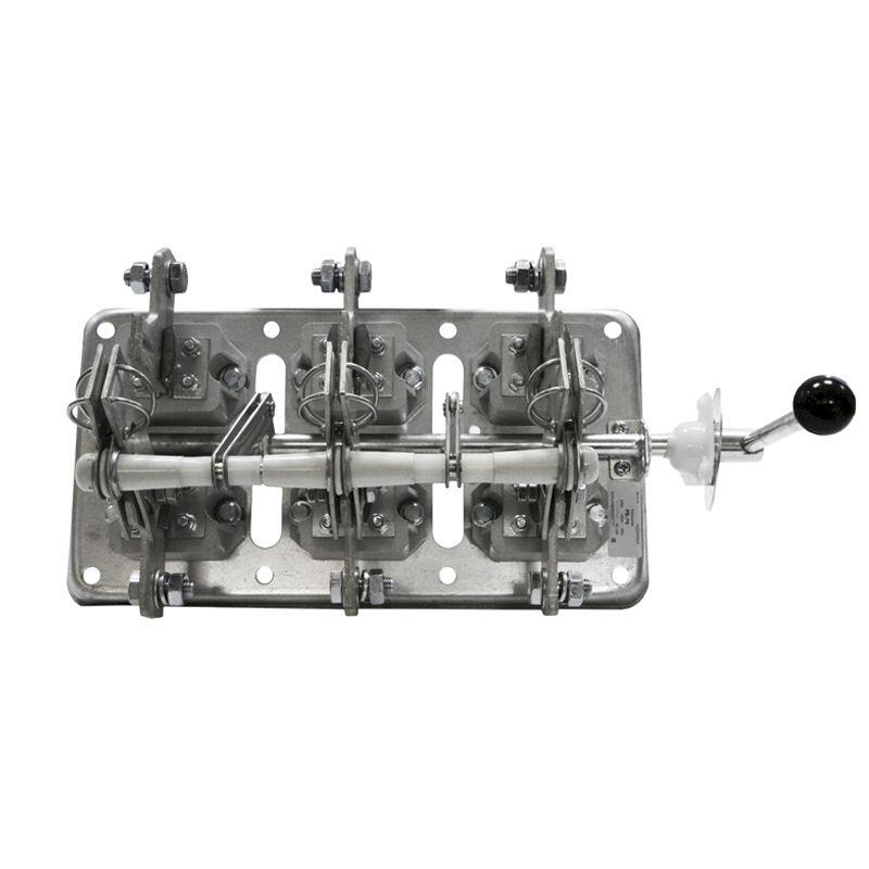 Разъединитель РБ 6/П 630А с правым приводом Разъединитель РБ 6/П 630А с правым приводом