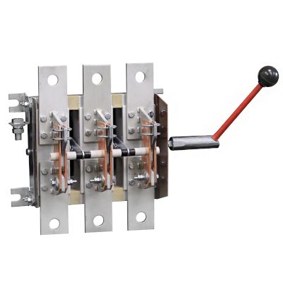 Разъединитель РЕ 19-43-31150-00 УХЛ3 1600А боковая смещ.рукоятка Разъединитель РЕ 19-43-31150-00 УХЛ3 1600А боковая смещ.рукоятка