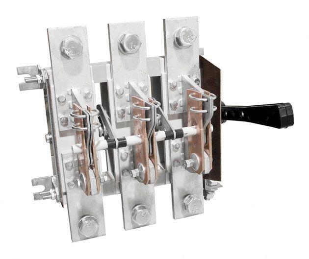 Разъединитель РЕ19-39-31120-00 УХЛ3