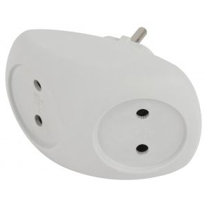 Разветвитель электрический ЭРА SPx-2-W на 2 розетки без заземления 10А белый Разветвитель электрический ЭРА SPx-2-W на 2 розетки без заземления 10А белый