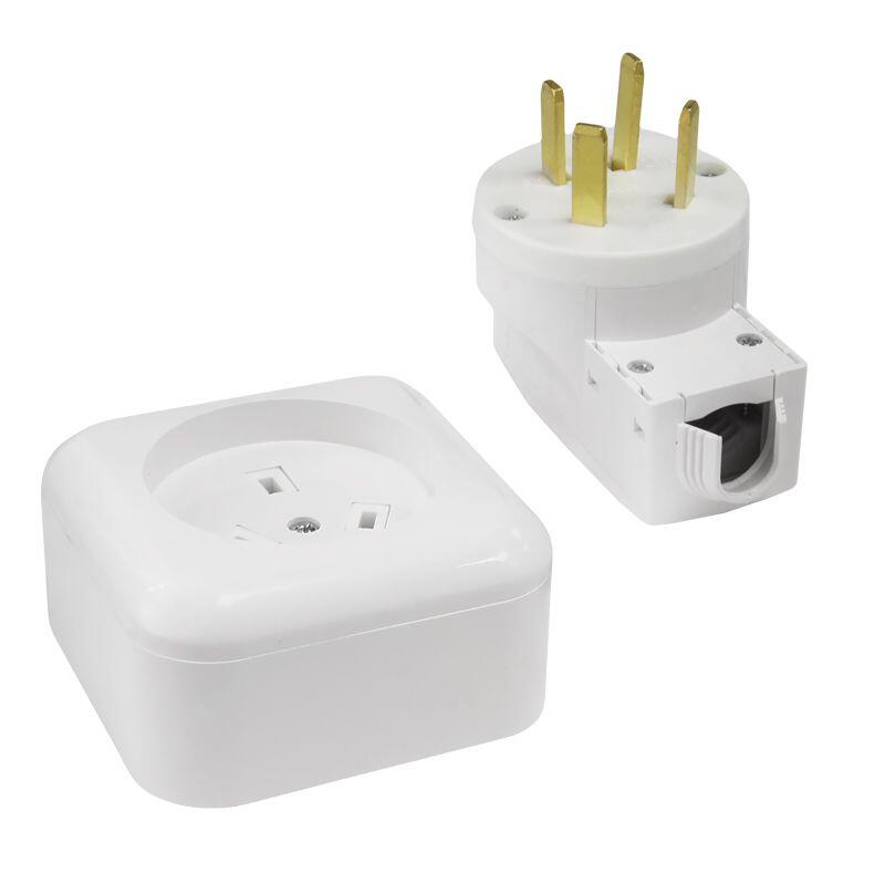 Розетка  3-х фазная для о/у Розетка РА32-005