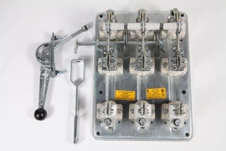 Рубильник РПС2/1Л 250А без ПН со смещенным приводом вал180мм левый