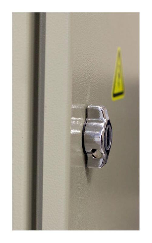 Щит механизации ЩМ- РУСП- 100-3х1П-3х3П IP54 (ВВ-100А с УЗО, 3 роз. 1Р+N+РЕ 16A, 3 роз. 3Р+N+PE 32А) Щит механизации ЩМ- РУСП- 100-3х1П-3х3П IP54 (ВВ-100А с УЗО, 3 роз. 1Р+N+РЕ 16A, 3 роз. 3Р+N+PE 32А)