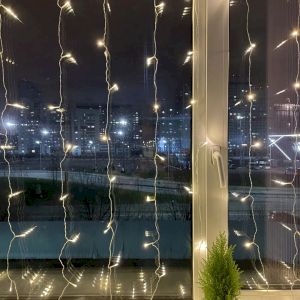 Светодиодная новогодняя гирлянда ЭРА ENOZ-2B Занавес уличная 2 м*2 м желтая 96 LED Светодиодная новогодняя гирлянда ЭРА ENOZ-2B Занавес уличная 2 м*2 м желтая 96 LED