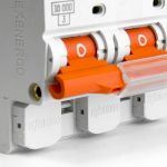 Пломбируемая клеммная заглушка (нижняя часть)