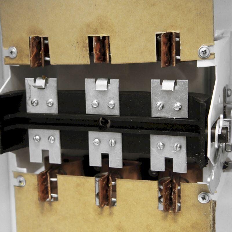 Ящик силовой с рубильником ЯБПВУ   400А  IP54  без ППН-37  медные контакт основания